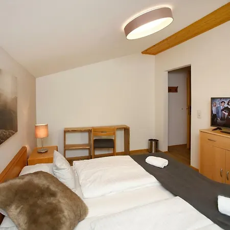 シャレー Kirsten ツェル アム ゼー